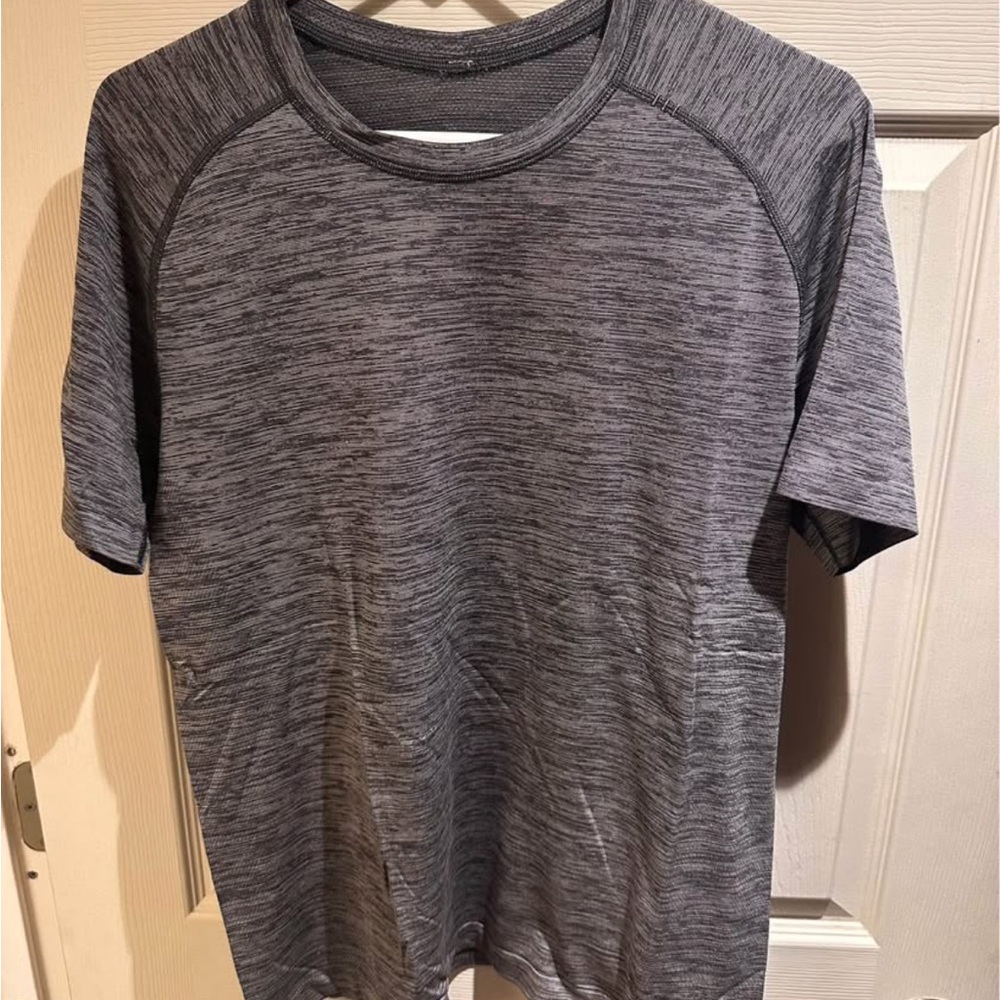men’s lululemon shirt